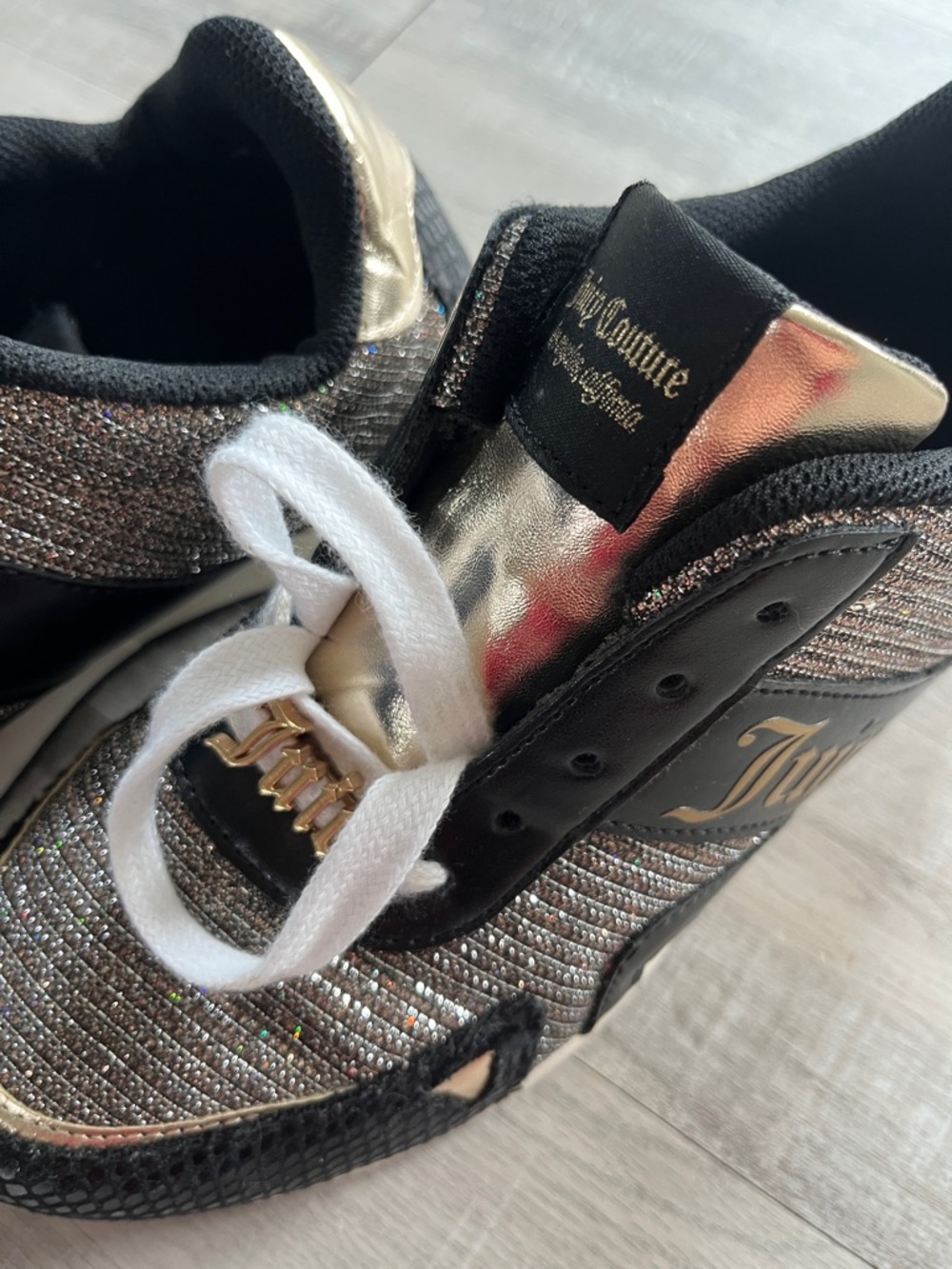 Juicy Couture Black, Gold & White Sparkle Low-Top Sneakers - Picture 5 of 5